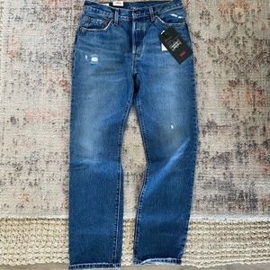 NWT Levi’s 501 Original High Rise, Straight Leg (28 but fits like 26/27)